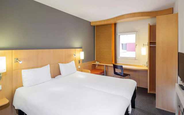 ibis Praha Old Town - Image 6