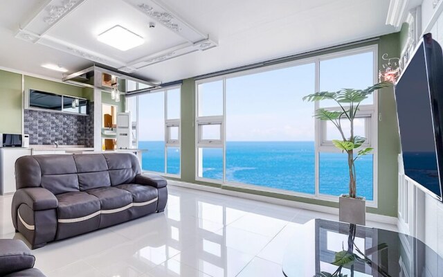 Pinewave Sea & Spa Pension