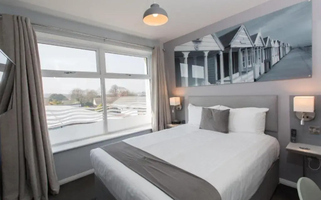 Allseasons Hotel
