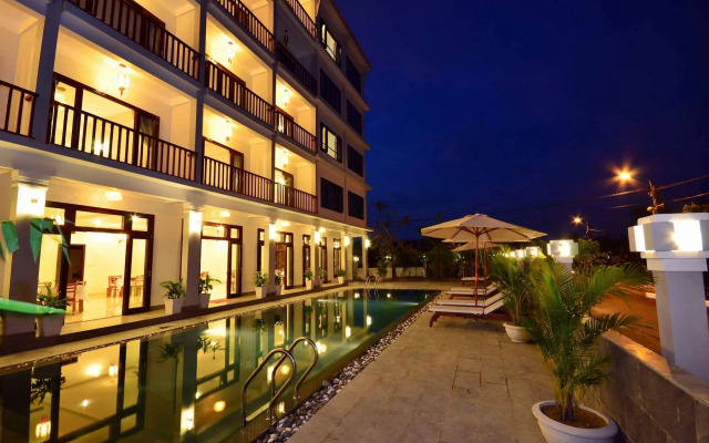 Sunshine Hotel