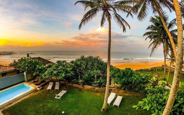 Beach Villa Yang Near Hikkaduwa, With Pool and Cook - Semi-detached House