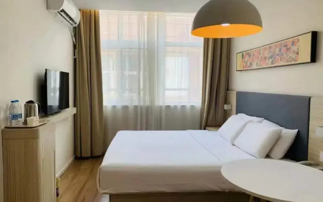Hanting Hotel (Shanghai Baogang Yueluo Road)