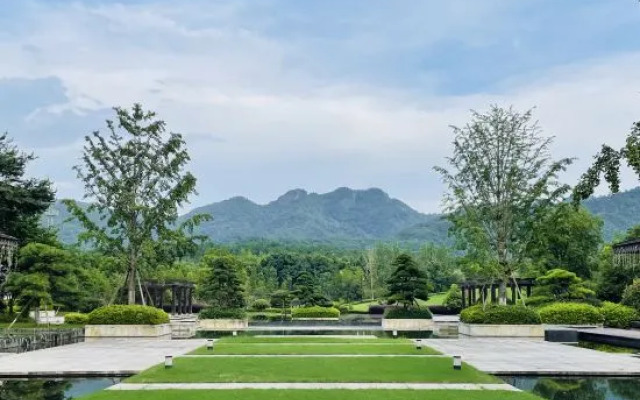 Narada Resort & Spa Phoenix Valley