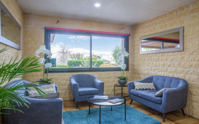 Brit Hotel Confort Amiens