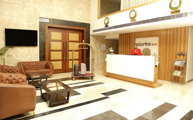 Clarks Inn Aligarh