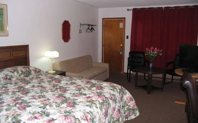 Seven Oakes Motel