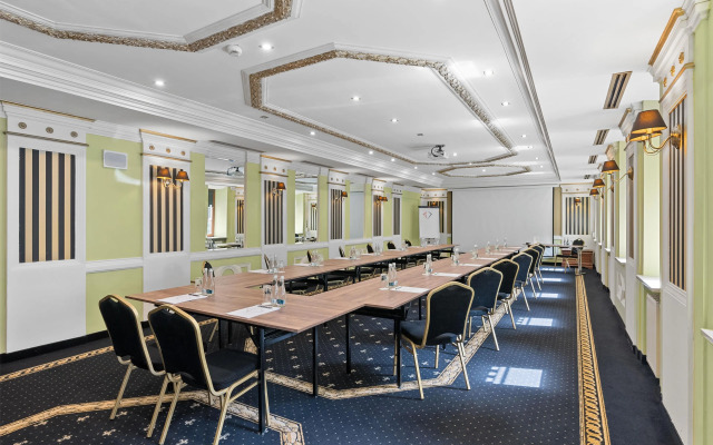 Hotel Diament Arsenal Palace Katowice/Chorzów