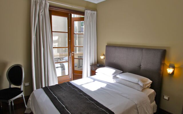 Miravida Soho Hotel & Wine Bar