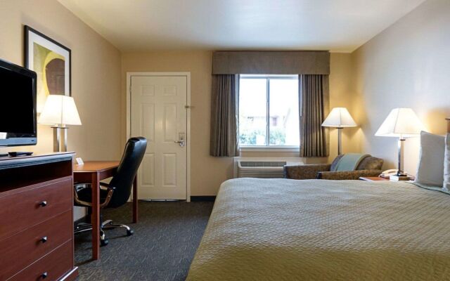 Motel 6 Junction, Texas - Llano River