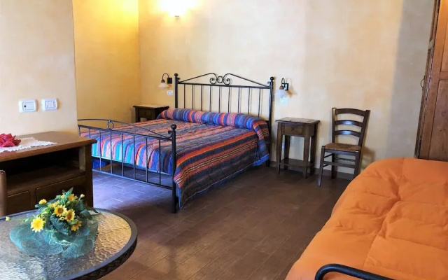 Farmhouse in Apecchio With Pool & Spa