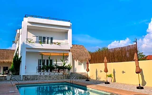 Divers Lodge Plumeria