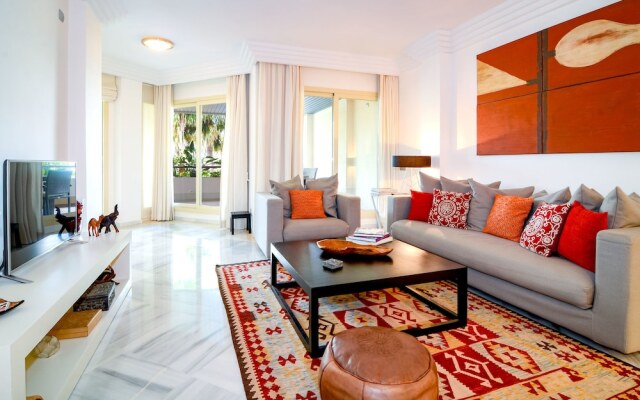 FA-Fab 2 bedroom apt in and outdoor pool