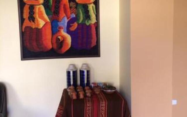 Munay Tika Family House