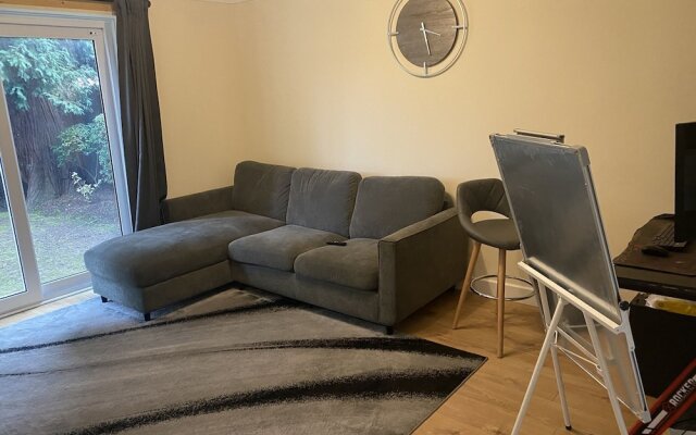 Inviting 1-bed Apartment in Southampton in a Quiet