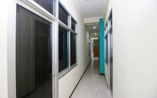 Airy Regol Moh Toha 199 Bandung