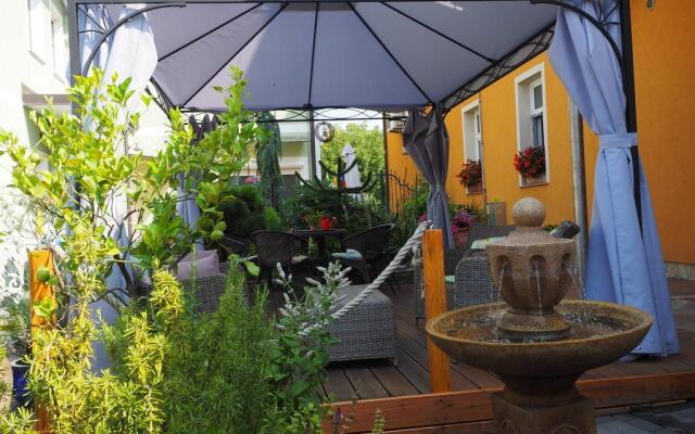 Hostel Sonce