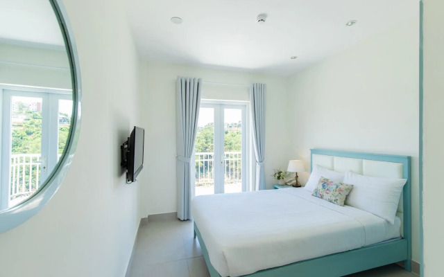 Dalat De Charme Village