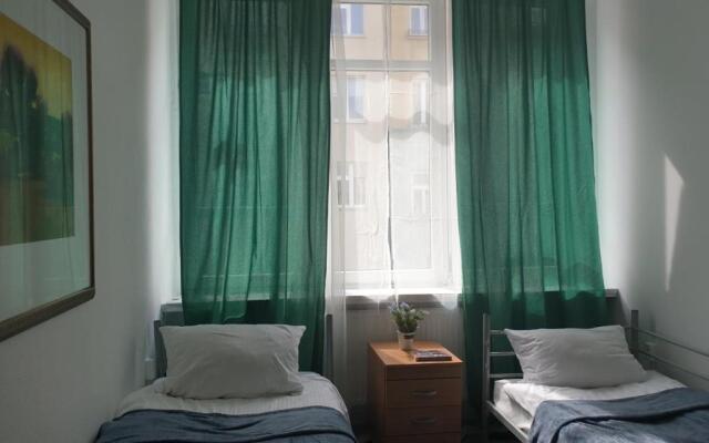 UNIT Warsaw Room Solec 5