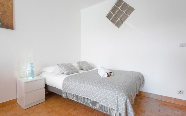 Charming Studio Close to the Train Station