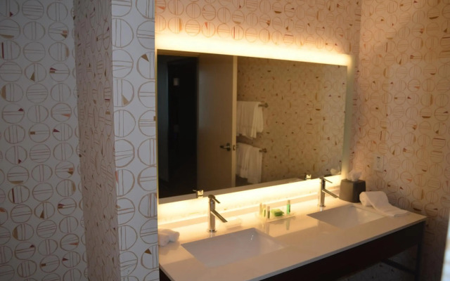 Holiday Inn NW Houston Beltway 8 by IHG