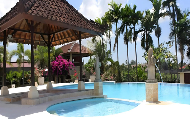 Nipuri Hotel