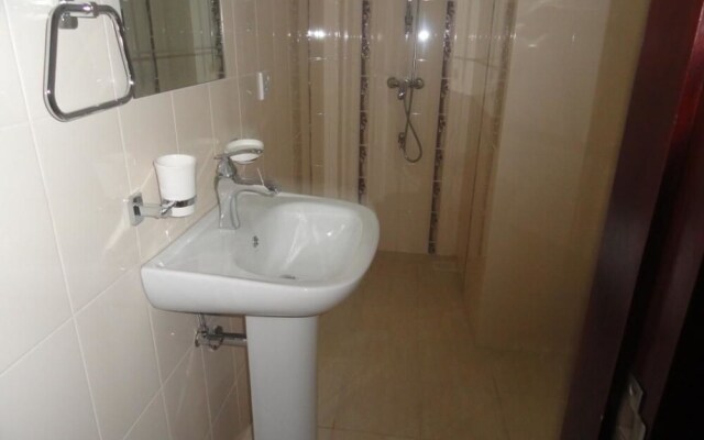 City Apartment (Serviced Apartment)