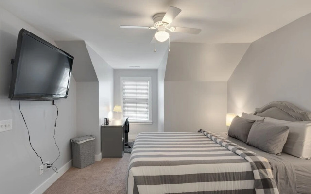 2 bedroom, Pat Garrett Street