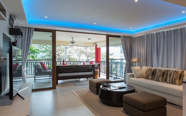 Peaceful retreat at Kalim Bay by Lofty