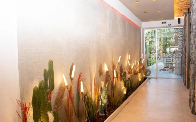 Yianna Caravel Suites