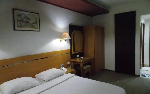 Hotel Puri Mega