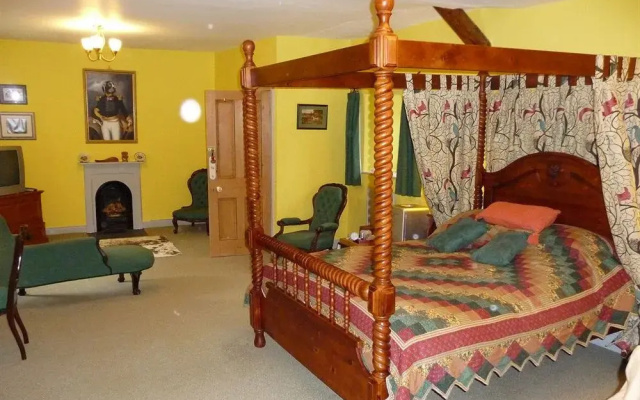 Hafod Elwy Hall - Farm