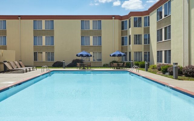 Holiday Inn Allentown-I-78 (Lehigh Valley)