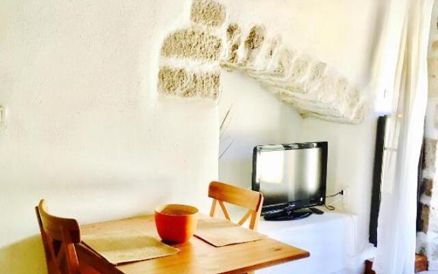 Ruoms Petite Maison 3* centre-village