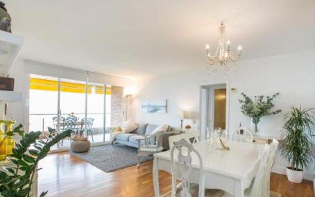 Gava 2 Beachfront Penthouse