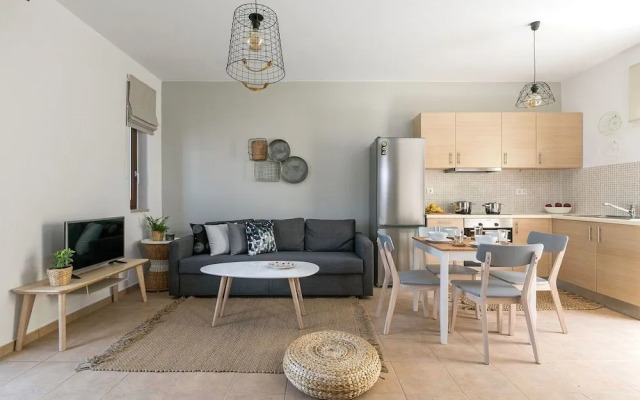Syra Suites