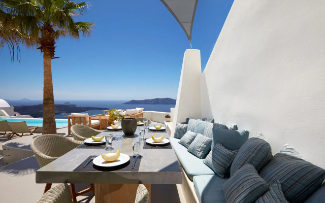 Villa Aura