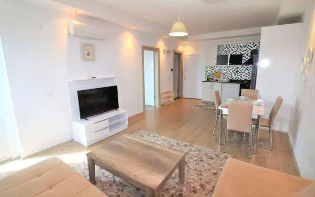 Kestel River Beach Apartment 205