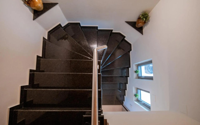 Sofita με θέα τη θάλασσα