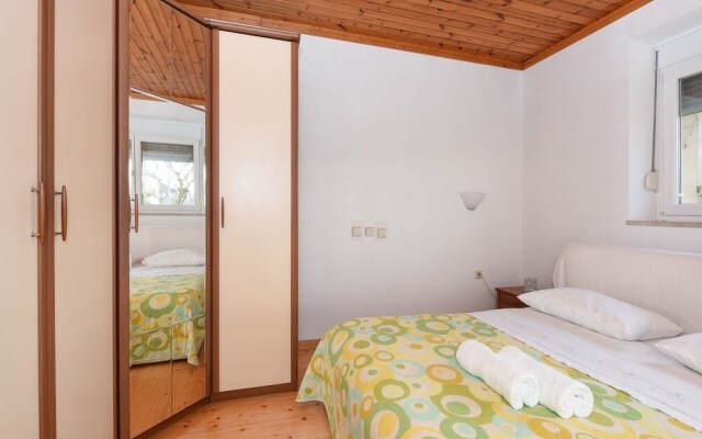 Spacious Apartment in Zadar With Private Terrace