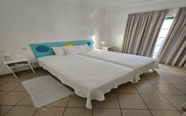 Adelaide Hotel