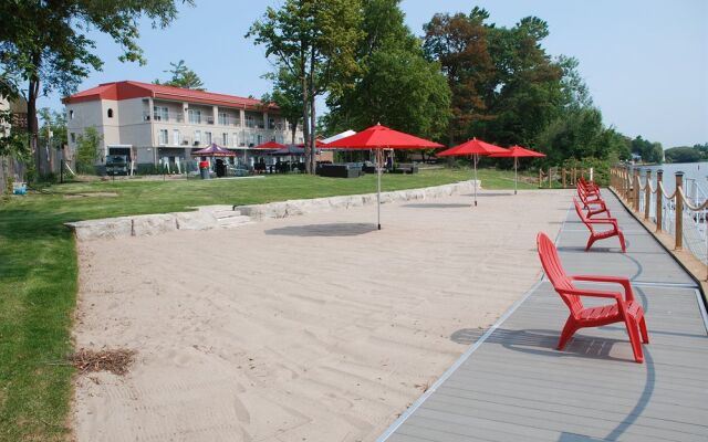 Wasaga Riverdocks Hotel Suites
