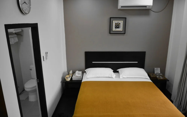 Mini Platinum Hotel