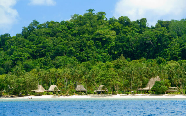 Qamea Resort and Spa