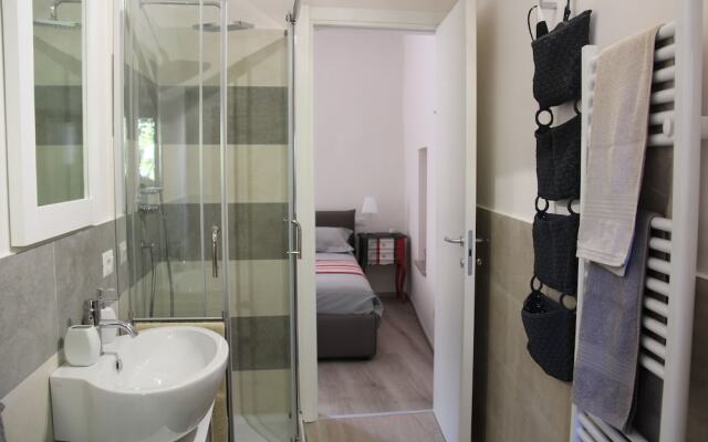 The Window on the Cathedral - Studio Apartment