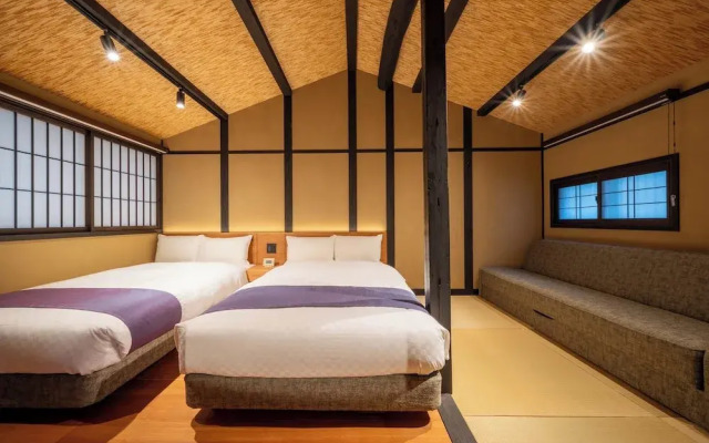 Resi Stay Palace Gate