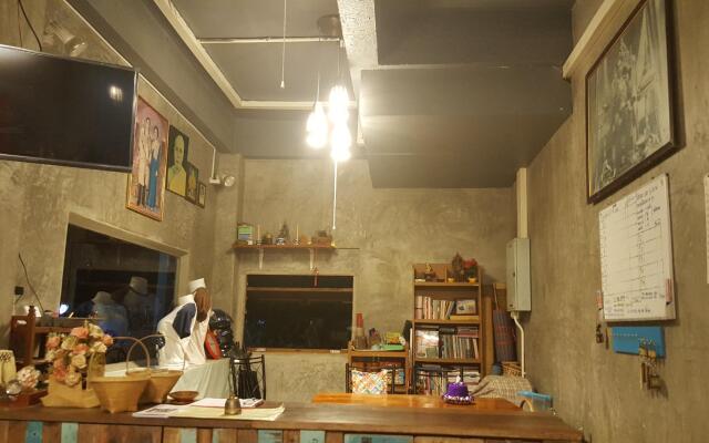 Tonkong Guesthouse & Restaurant