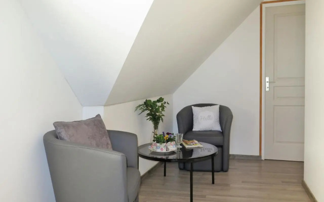 Holiday Home Chez Yvonne - PBA116