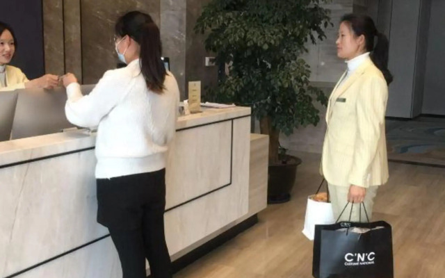 Dishang Boutique Hotel (Shanghai Lingang Baolong Plaza Branch)