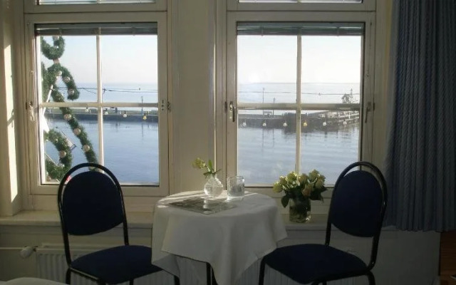 Hotel Cafe Restaurant Van Den Hogen