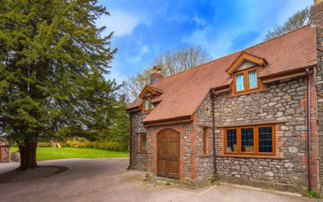 Acorns Guest House